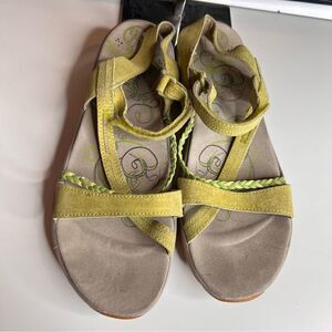 Karrimor hiking sandals great materials